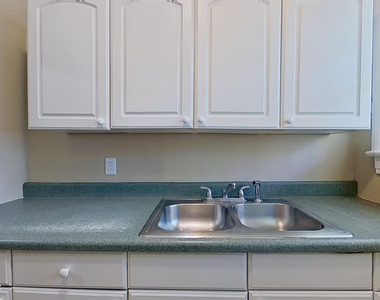 2908 Post Street - Photo Thumbnail 11