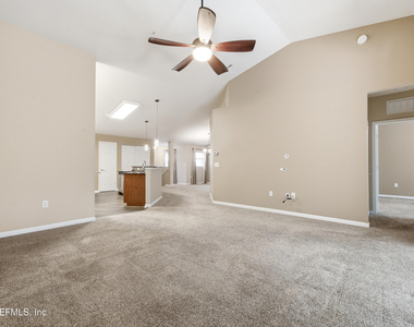 8733 Little Swift Circle - Photo Thumbnail 9