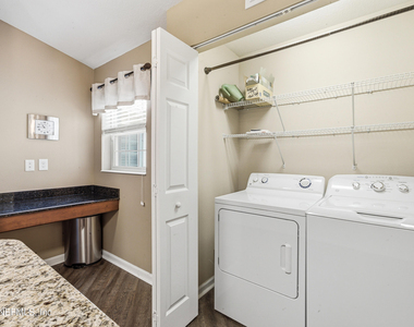 8733 Little Swift Circle - Photo Thumbnail 16