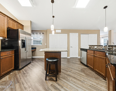 8733 Little Swift Circle - Photo Thumbnail 12