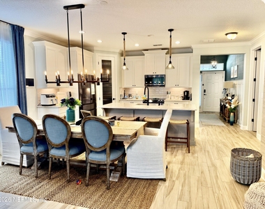 157 Coosaw Court - Photo Thumbnail 7