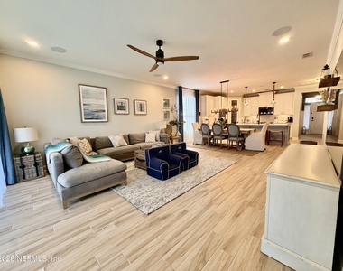 157 Coosaw Court - Photo Thumbnail 10