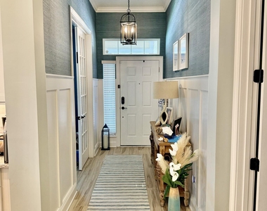 157 Coosaw Court - Photo Thumbnail 2