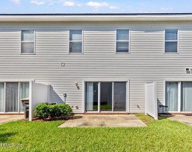 8618 Ribbon Falls Lane - Photo Thumbnail 18
