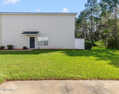 8618 Ribbon Falls Lane - Photo Thumbnail 17