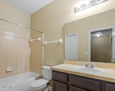 8618 Ribbon Falls Lane - Photo Thumbnail 16