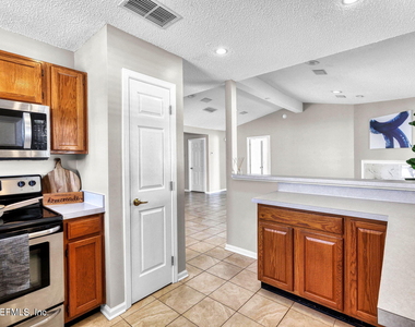12967 Canyon Creek Trail S - Photo Thumbnail 13
