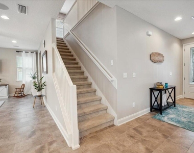 1120 Persimmon Drive - Photo Thumbnail 21