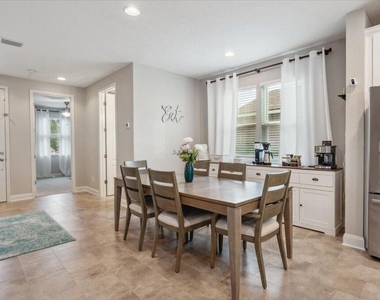 1120 Persimmon Drive - Photo Thumbnail 11