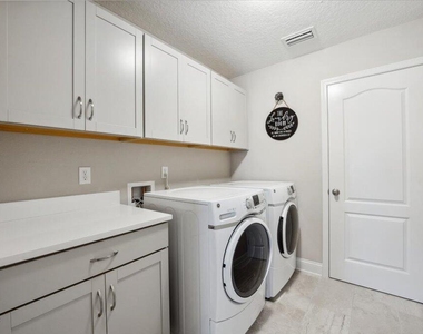 1120 Persimmon Drive - Photo Thumbnail 32