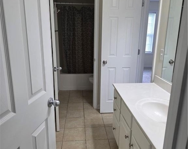 1531 Park Knoll Trail - Photo Thumbnail 11