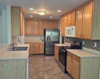 1531 Park Knoll Trail - Photo Thumbnail 4