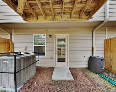975 Society Circle Sw - Photo Thumbnail 16