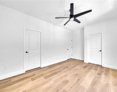 203 Riverstone Commons Circle - Photo Thumbnail 22