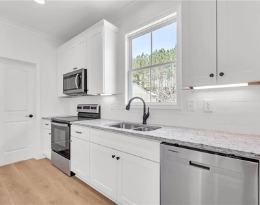203 Riverstone Commons Circle - Photo Thumbnail 3