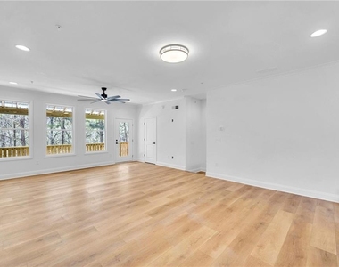 203 Riverstone Commons Circle - Photo Thumbnail 5