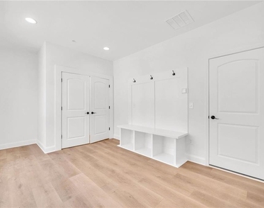 203 Riverstone Commons Circle - Photo Thumbnail 11