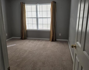 1529 Sydney Pond Circle - Photo Thumbnail 11