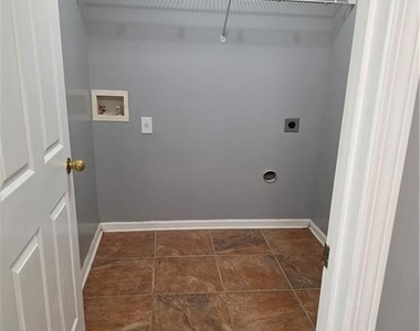 1529 Sydney Pond Circle - Photo Thumbnail 22