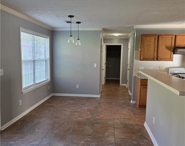 1529 Sydney Pond Circle - Photo Thumbnail 6