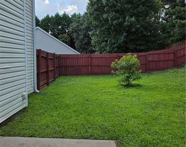 1529 Sydney Pond Circle - Photo Thumbnail 25