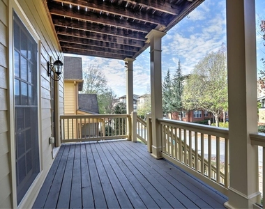 975 Odessa Drive Nw - Photo Thumbnail 5