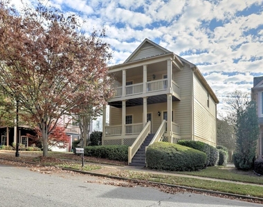 975 Odessa Drive Nw - Photo Thumbnail 1