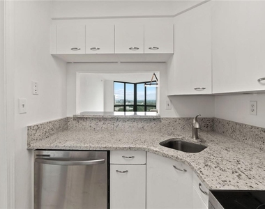 2870 Pharr Court South Nw - Photo Thumbnail 20