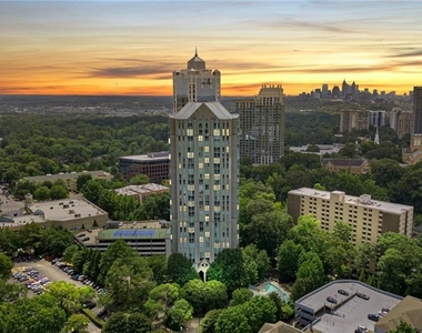 2870 Pharr Court South Nw - Photo Thumbnail 11