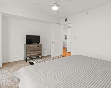 2870 Pharr Court South Nw - Photo Thumbnail 26