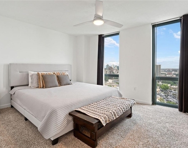 2870 Pharr Court South Nw - Photo Thumbnail 4