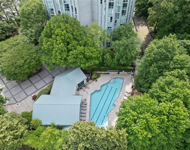 2870 Pharr Court South Nw - Photo Thumbnail 7