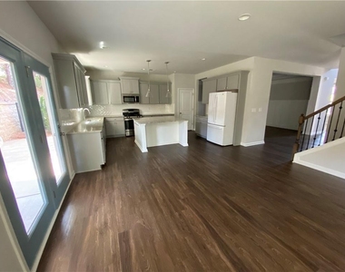 9095 Maple Run Trail - Photo Thumbnail 12
