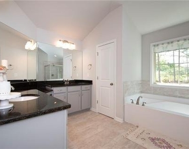 9095 Maple Run Trail - Photo Thumbnail 15