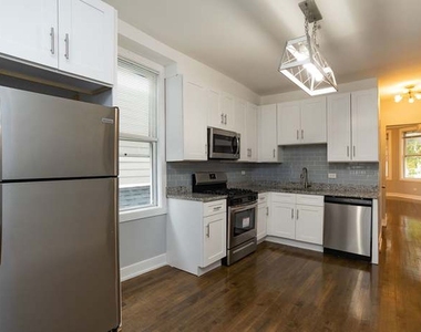 2657 N Ridgeway Avenue - Photo Thumbnail 7