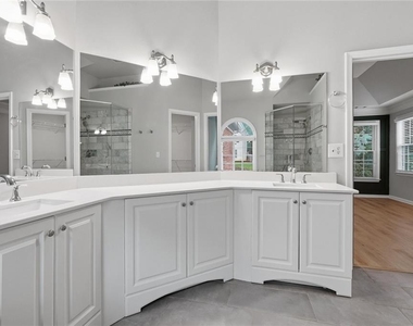 1106 Glenrose Drive Se - Photo Thumbnail 12