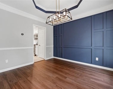 1106 Glenrose Drive Se - Photo Thumbnail 1