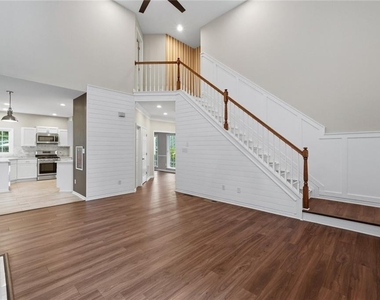 1106 Glenrose Drive Se - Photo Thumbnail 6
