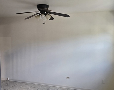 833 Village Quarter Road - Photo Thumbnail 8