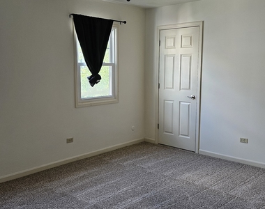 833 Village Quarter Road - Photo Thumbnail 10