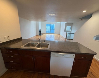 241 Maynard Terrace - Photo Thumbnail 11