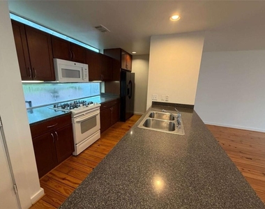 241 Maynard Terrace - Photo Thumbnail 9