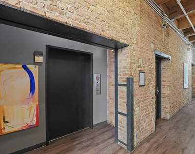 331 S Peoria Street - Photo Thumbnail 12