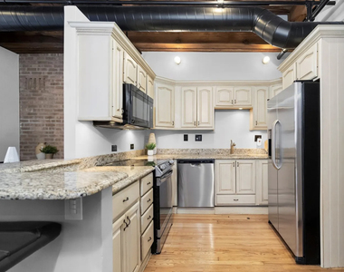 331 S Peoria Street - Photo Thumbnail 3