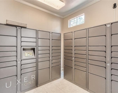 3777 Peachtree Road Ne - Photo Thumbnail 16