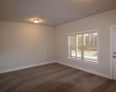 1329 Rosen Road - Photo Thumbnail 12