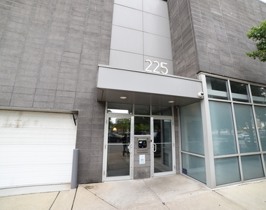 225 S Sangamon Street - Photo Thumbnail 14