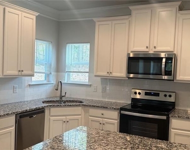 970 Laurel Cove Drive - Photo Thumbnail 1