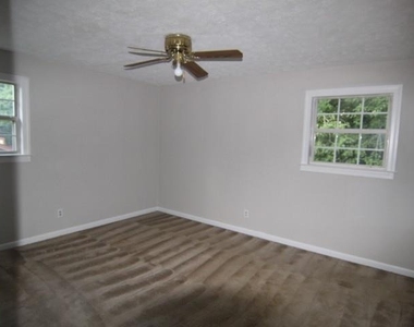 3765 Manor House Drive - Photo Thumbnail 13