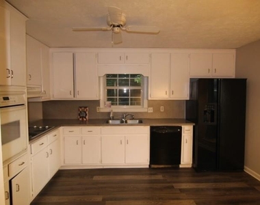 3765 Manor House Drive - Photo Thumbnail 5